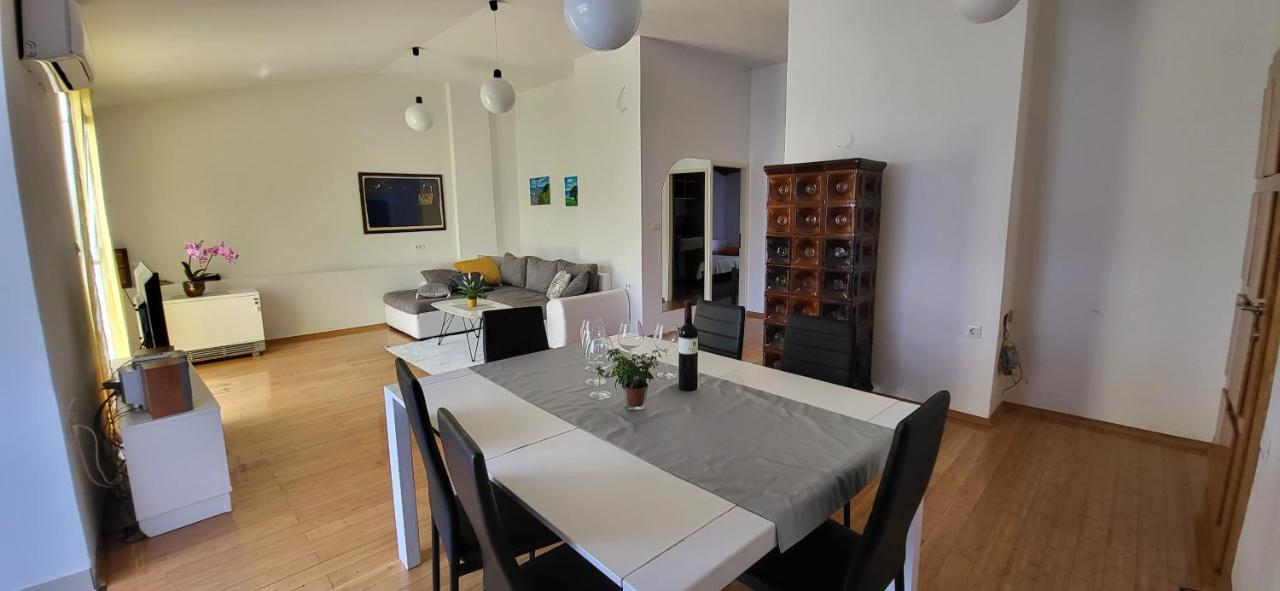 Apartment Petra Pekica Pula Buitenkant foto