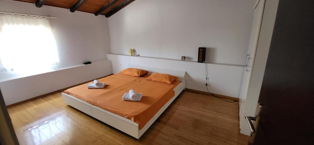 Apartment Petra Pekica Pula Buitenkant foto